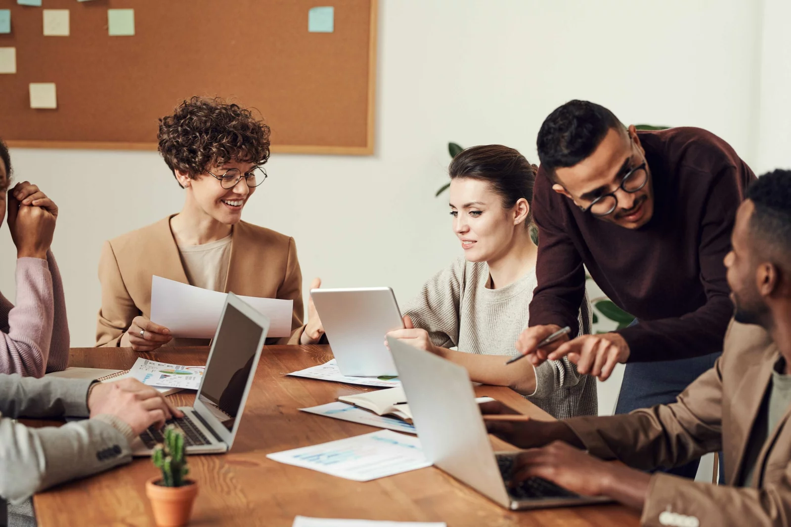 What a Great Employee Induction Process Includes